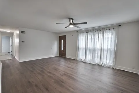 $149,000 | 20112 Oak Lane, Unit 1, Lynwood, IL 60411