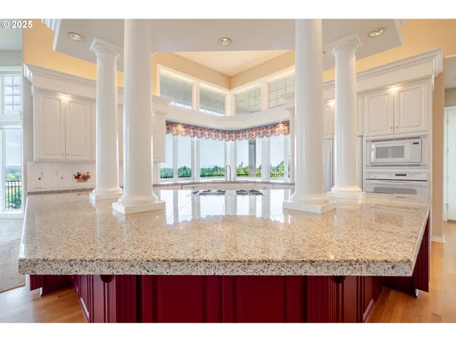 $1,078,000 | 1904 Northwest Eagles Ridge Lane, Albany, OR 97321