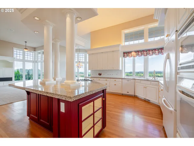 $1,078,000 | 1904 Northwest Eagles Ridge Lane, Albany, OR 97321