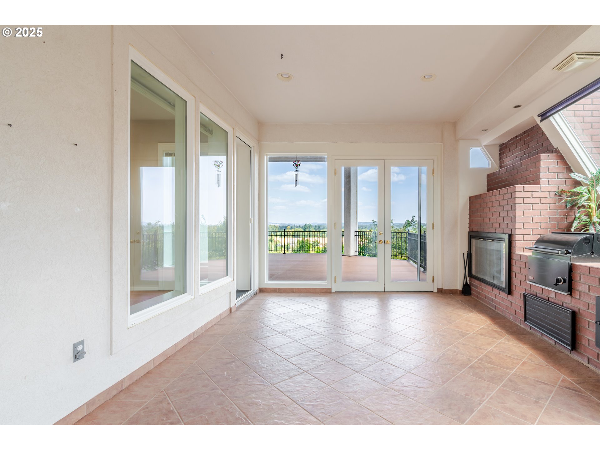 1904 Northwest Eagles Ridge Lane Albany, OR 97321 - Photo 21 of 48 Sun Room