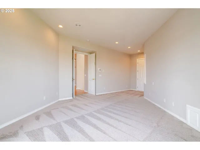 $1,078,000 | 1904 Northwest Eagles Ridge Lane, Albany, OR 97321