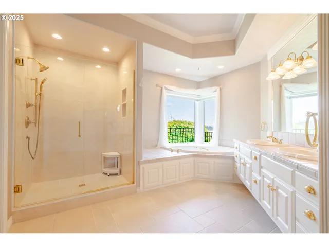 $1,078,000 | 1904 Northwest Eagles Ridge Lane, Albany, OR 97321