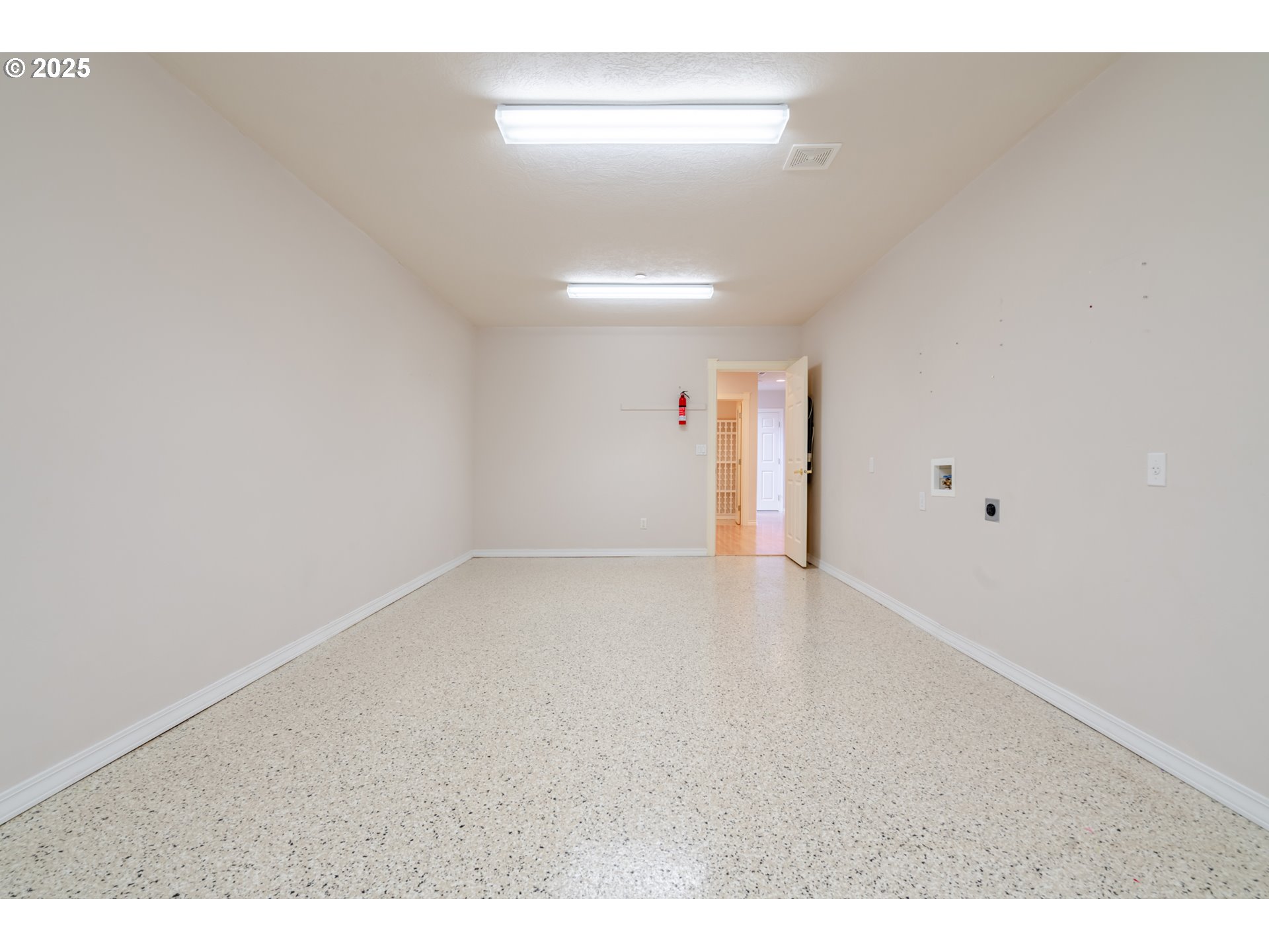 1904 Northwest Eagles Ridge Lane Albany, OR 97321 - Photo 38 of 48 Media Room