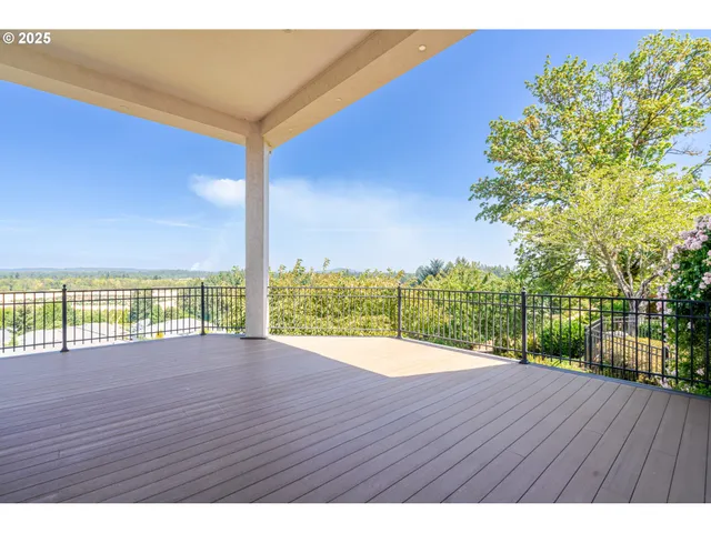 $1,078,000 | 1904 Northwest Eagles Ridge Lane, Albany, OR 97321