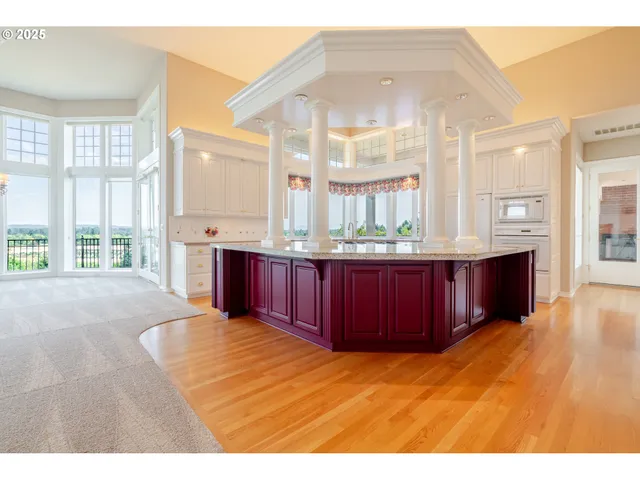 $1,078,000 | 1904 Northwest Eagles Ridge Lane, Albany, OR 97321