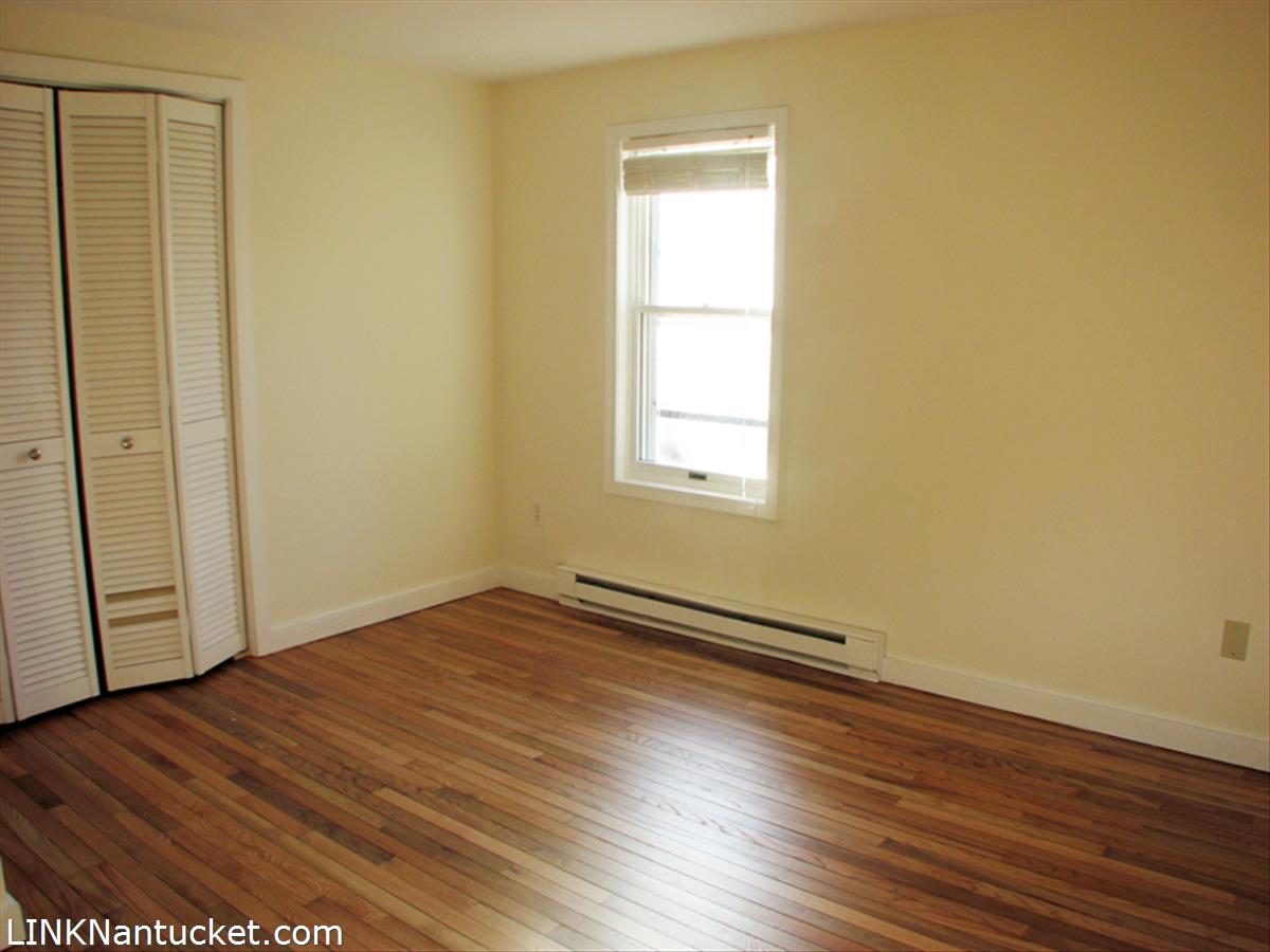 31 Surfside Road Nantucket, MA 02554 - Photo 6 of 9 One of two first floor bedrooms.