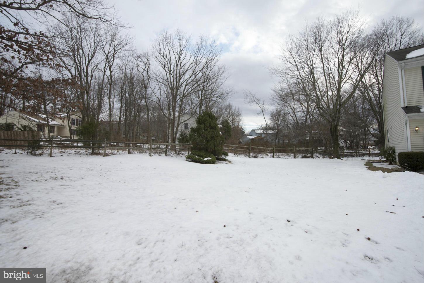 8565 Davis Road Columbia, MD 21045 - Photo 27 of 29 Side Yard
