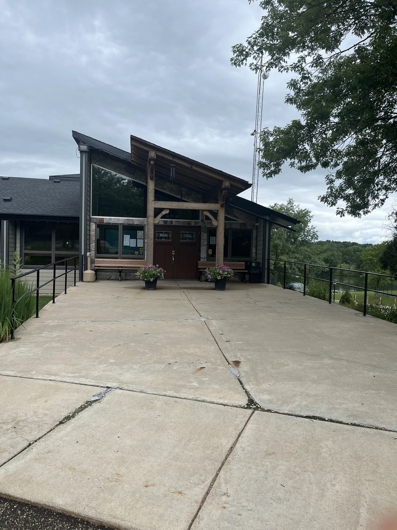 28 Cedar Lane Putnam, IL 61560 - Photo 4 of 9 a view of a chairs and tables in the patio