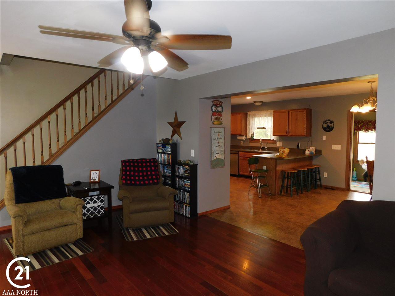 9592 Bryce Road Avoca, MI 48006 - Photo 6 of 28