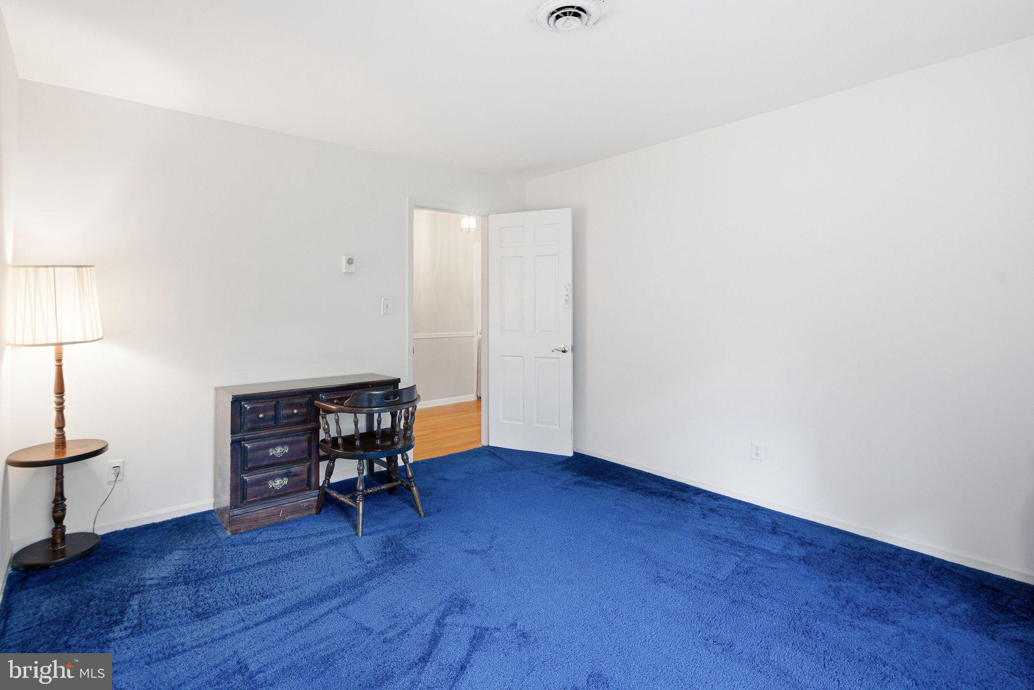 4053 Wedgewood Road Allentown, PA 18104 - Photo 32 of 34 Bright and inviting blue carpeted space.
