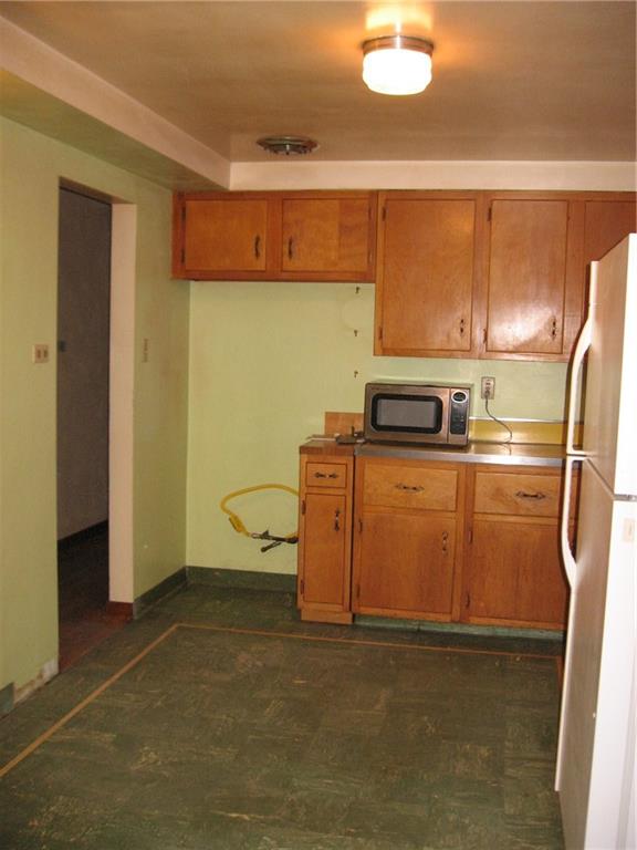 1586 Bellmonte Road Franklin Park, PA 15237 - Photo 6 of 15 Kitchen