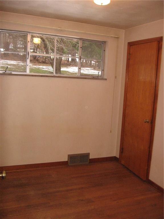1586 Bellmonte Road Franklin Park, PA 15237 - Photo 10 of 15 4th bedroom