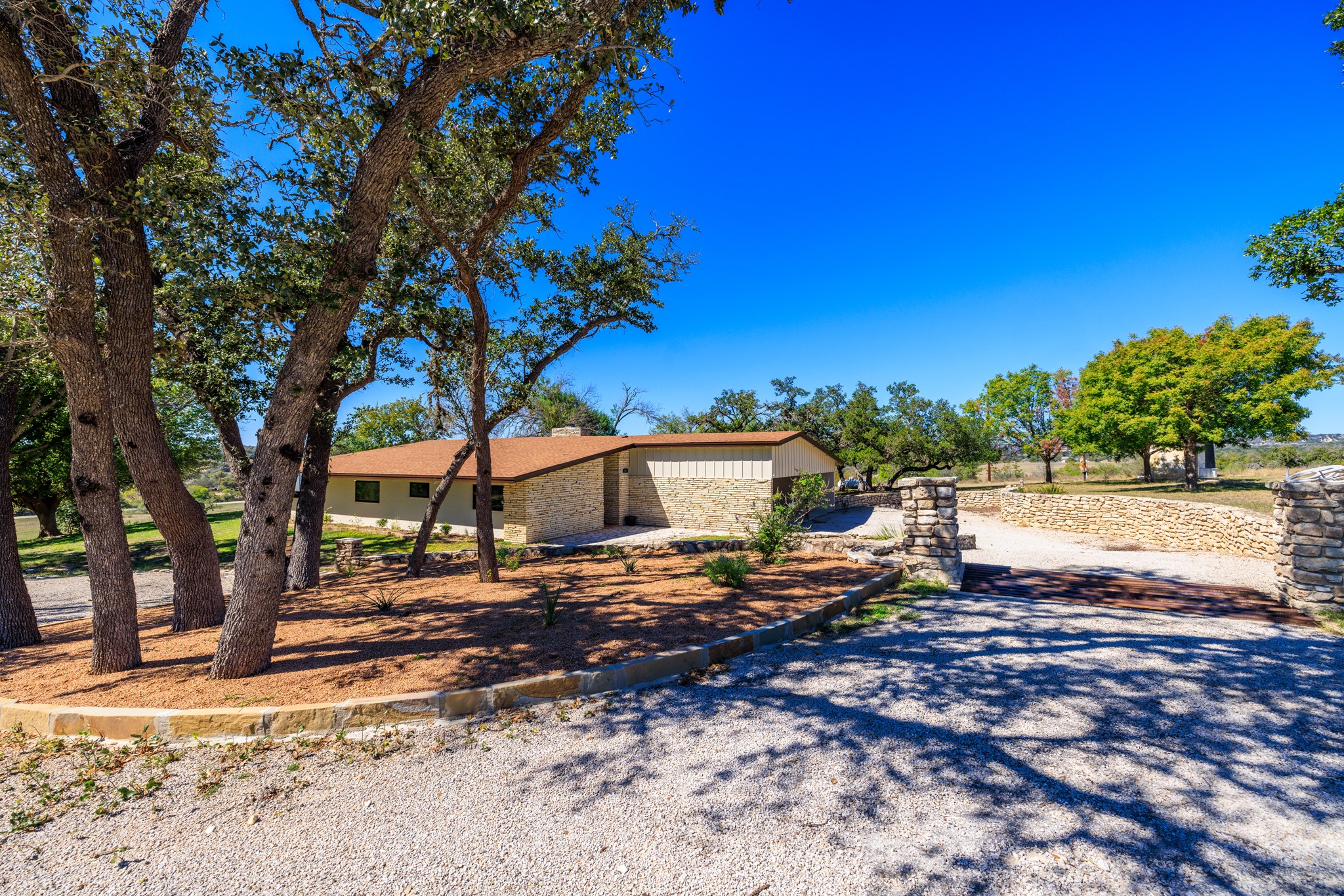 241 Highway 87 Comfort, TX 78013 - Photo 28 of 40 a view of a yard with plants and trees