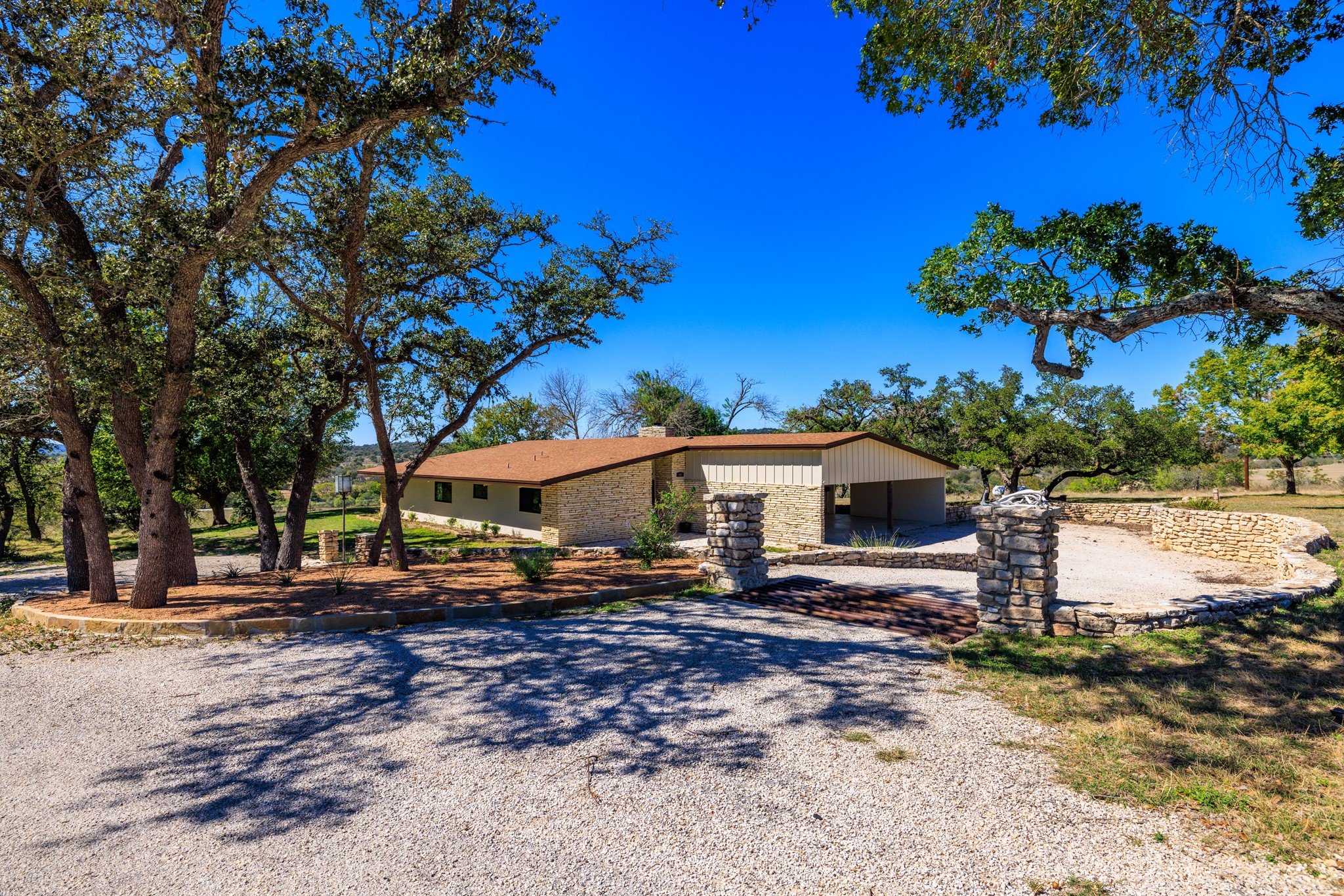 241 Highway 87 Comfort, TX 78013 - Photo 31 of 39 a front view of a house with a tree