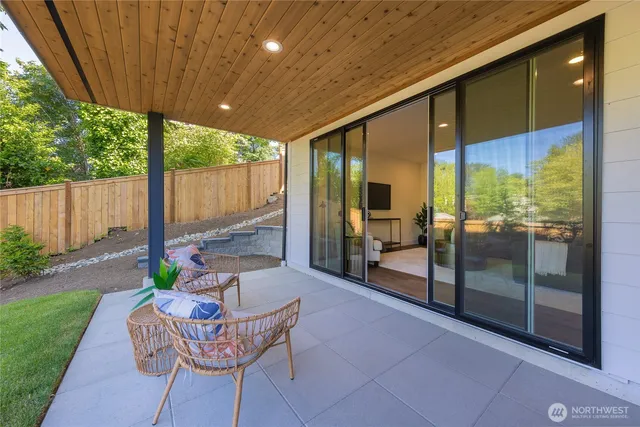 $3,495,980 | 10204 Northeast 43rd Street, Kirkland, WA 98033