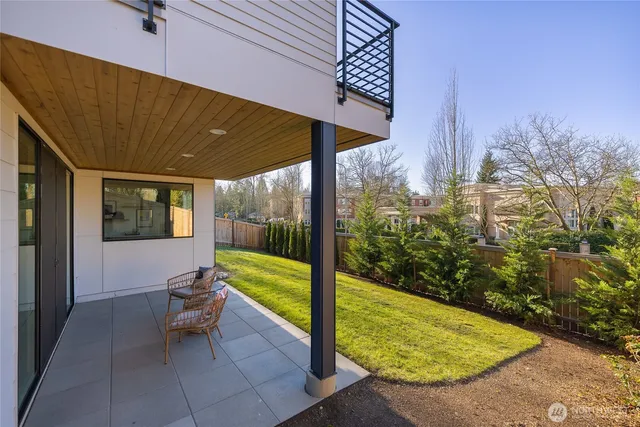 $3,495,980 | 10204 Northeast 43rd Street, Kirkland, WA 98033