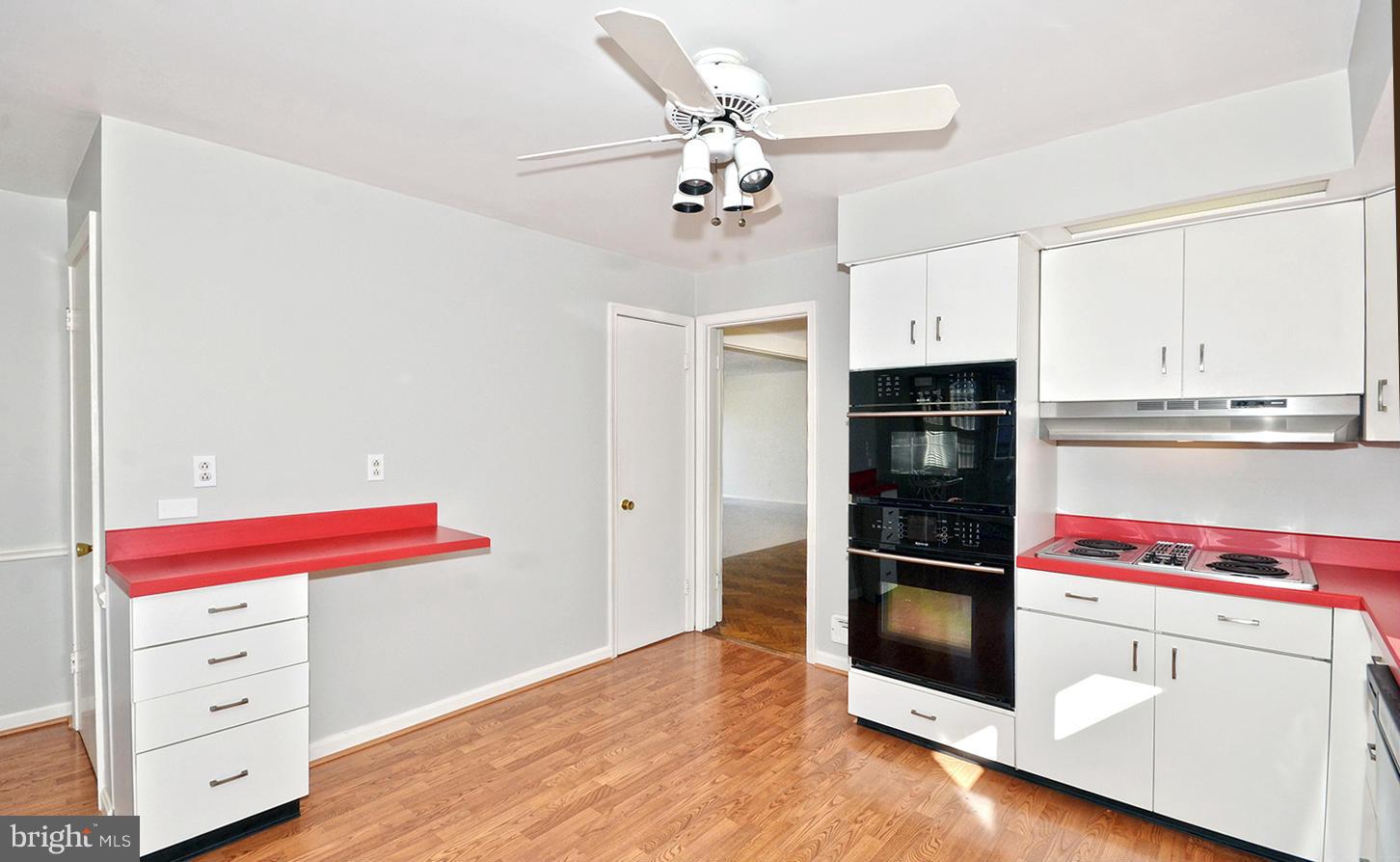 12563 Dulaney Valley Road Phoenix, MD 21131 - Photo 21 of 30 Kitchen