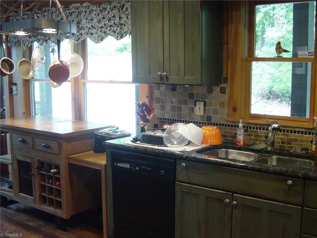 326 Cherokee Lane Purlear, NC 28665 - Photo 16 of 30 Beautiful bright kitchen!