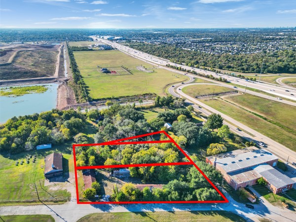 14554 Almeda Road Houston, TX 77053 - Photo 6 of 13 a view of a city and an ocean view