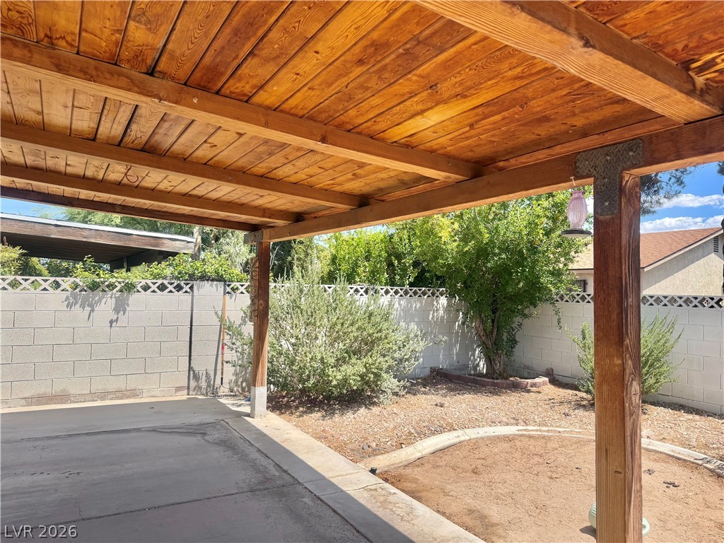 6461 West Viking Road Las Vegas, NV 89103 - Photo 3 of 18 patio