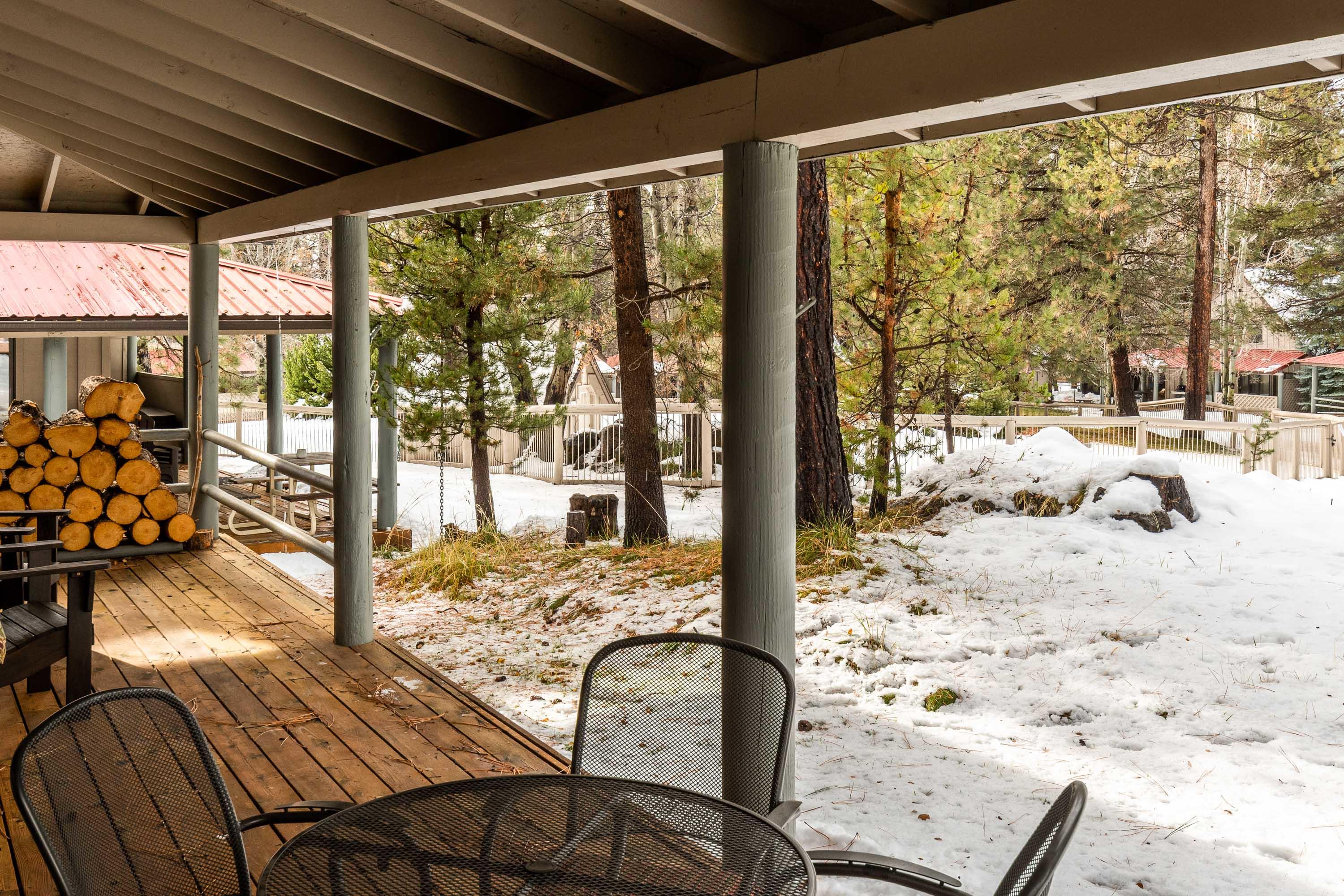 57536 Circle 4 Cabin Road, Unit CABIN 3 Sunriver, OR 97707 - Photo 10 of 27 Circle 4 Ranch Cabin #3-24