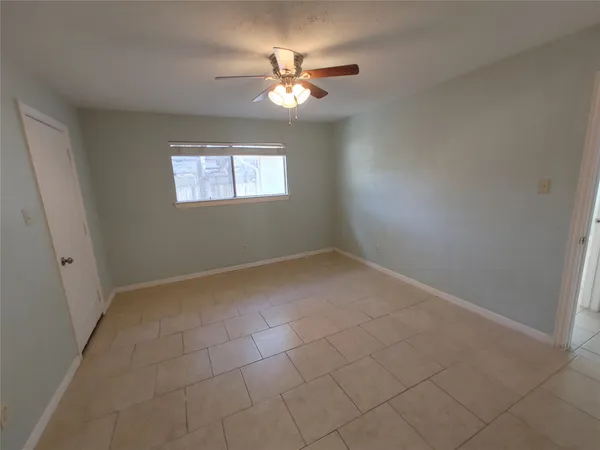 $1,875 | 633 Mosswood Drive, Conroe, TX 77302
