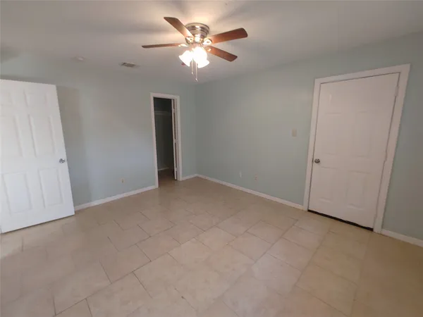 $1,875 | 633 Mosswood Drive, Conroe, TX 77302