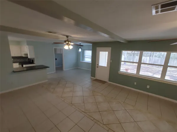 $1,875 | 633 Mosswood Drive, Conroe, TX 77302