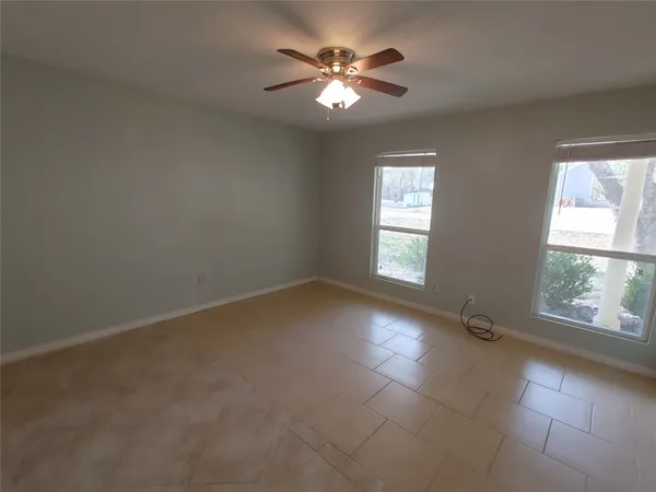 $1,875 | 633 Mosswood Drive, Conroe, TX 77302