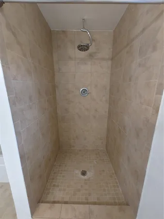 $1,875 | 633 Mosswood Drive, Conroe, TX 77302