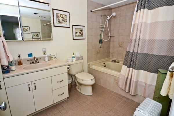 73 Hodge Road Arlington, MA 02474 - Photo 13 of 28