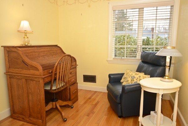 73 Hodge Road Arlington, MA 02474 - Photo 15 of 28
