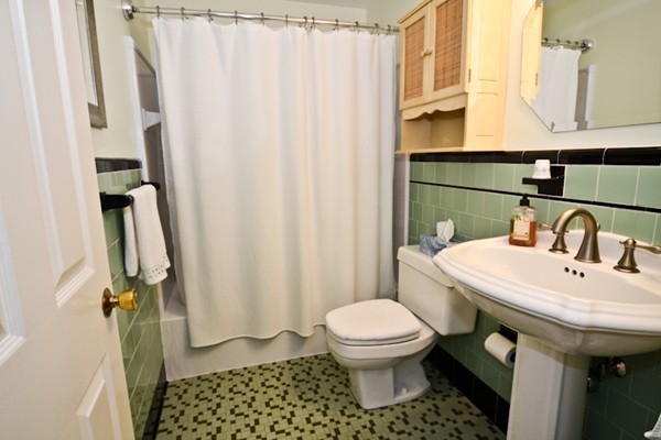 73 Hodge Road Arlington, MA 02474 - Photo 16 of 28