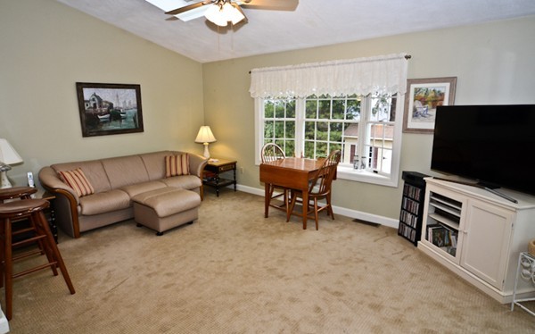 73 Hodge Road Arlington, MA 02474 - Photo 9 of 28