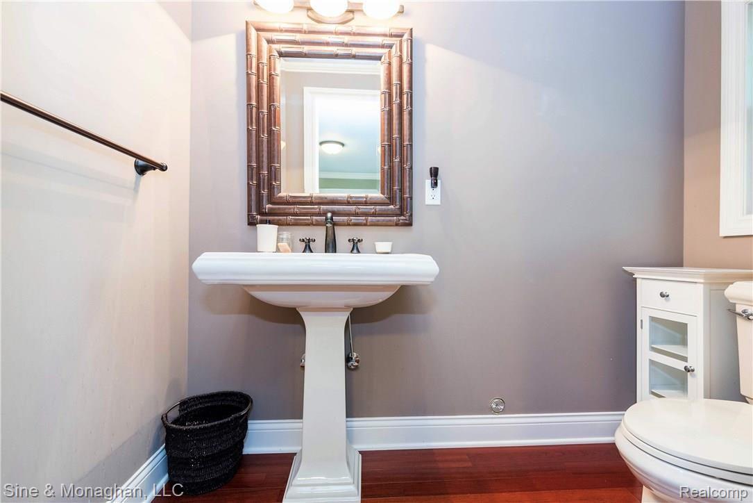 5350 Longmeadow Road Bloomfield Hills, MI 48304 - Photo 25 of 45 Half bath