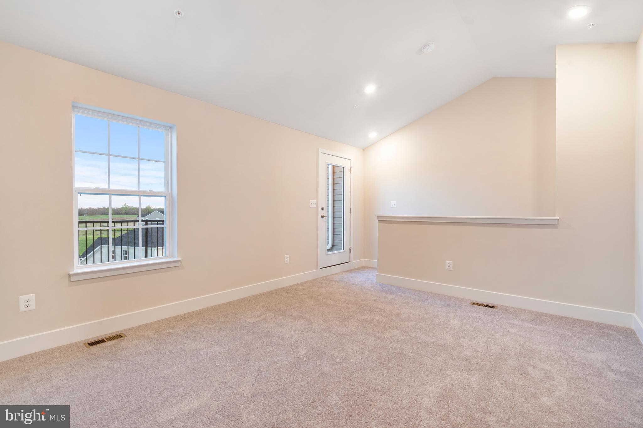 1425 Clingmans Dome Drive Frederick, MD 21702 - Photo 33 of 46 an empty room with windows