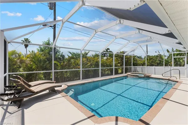 $499,900 | 2228 Southwest 26th Terrace, Cape Coral, FL 33914