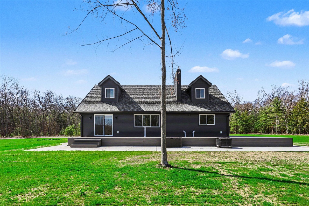 3233 Becker Road Muskegon, MI 49445 - Photo 37 of 55