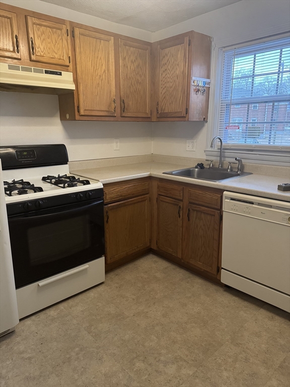 33 Colony Road, Unit 1A West Springfield, MA 01089 - Photo 4 of 12 Gallery Image 4