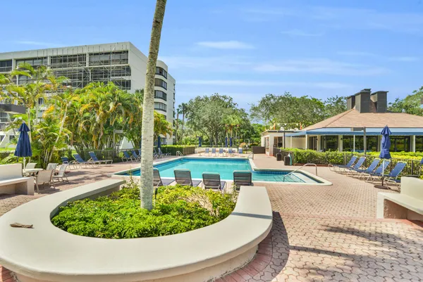 $2,500 | 6620 Boca Del Mar Drive, Unit 105, Boca Raton, FL 33433