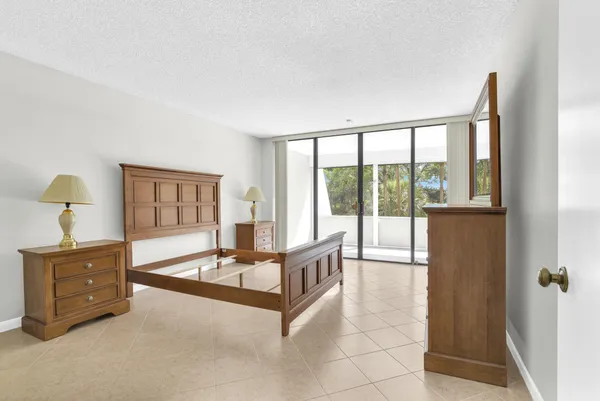 $2,500 | 6620 Boca Del Mar Drive, Unit 105, Boca Raton, FL 33433