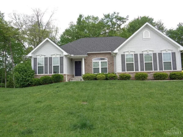 $2,500 | 1424 Woodbury Glen Drive, Amelia, OH 45102