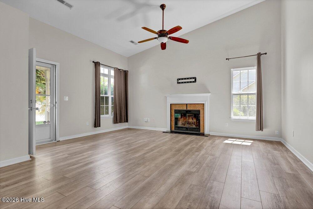 2107 White Road Wilmington, NC 28411 - Photo 5 of 30 img_9248
