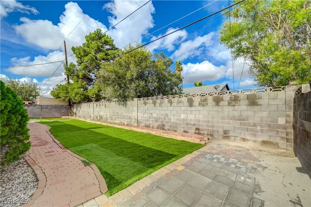 $409,000 | 4842 East Imperial Avenue, Las Vegas, NV 89104