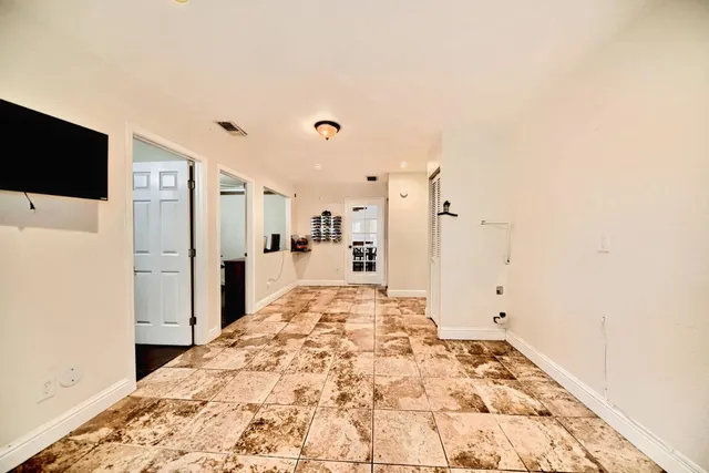 $635,000 | 925 Colonial Lane, Tracy, CA 95376