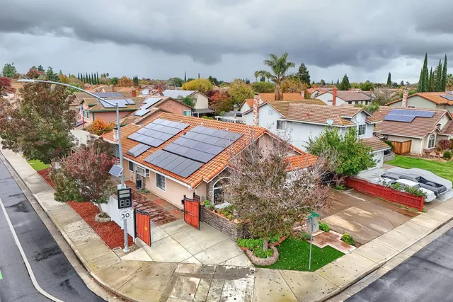 $635,000 | 925 Colonial Lane, Tracy, CA 95376