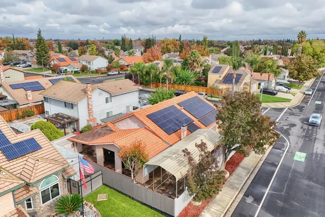 $635,000 | 925 Colonial Lane, Tracy, CA 95376