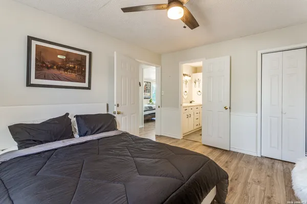 $325,000 | 313 Private Road 6430, Hondo, TX 78861