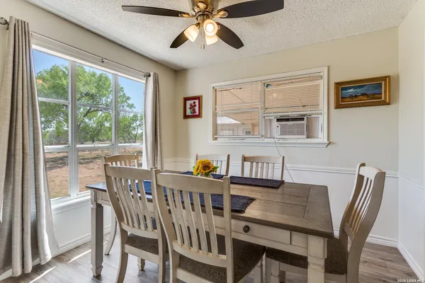 $325,000 | 313 Private Road 6430, Hondo, TX 78861