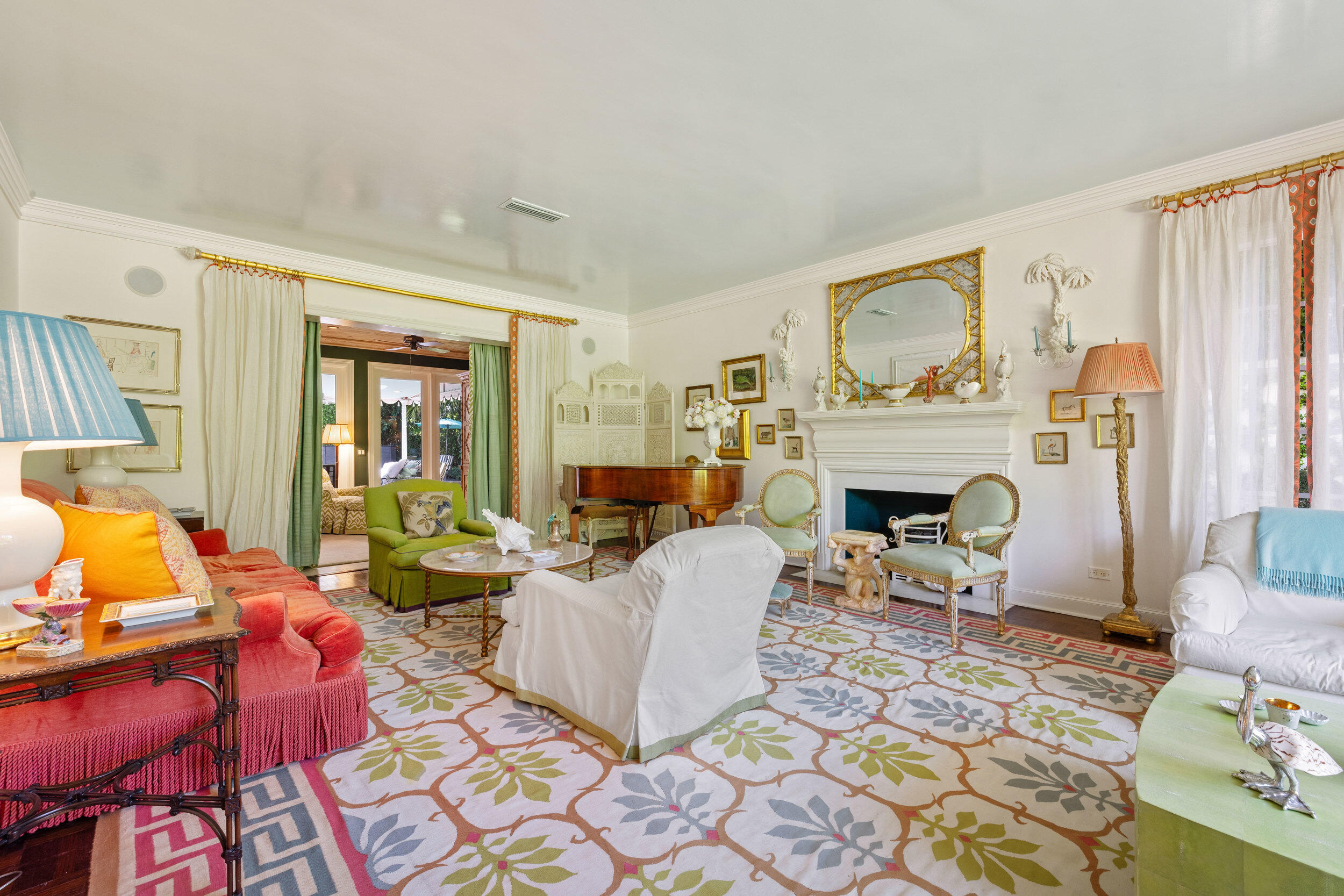 485 South County Road Palm Beach, FL 33480 - Photo 4 of 30 living room